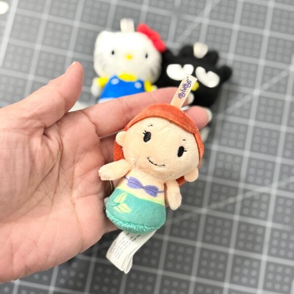 Lot of 4 Mini Hello Kitty and Little Mermaid Itty Bittys Plush Toys fr Hallmark - Picture 4 of 6